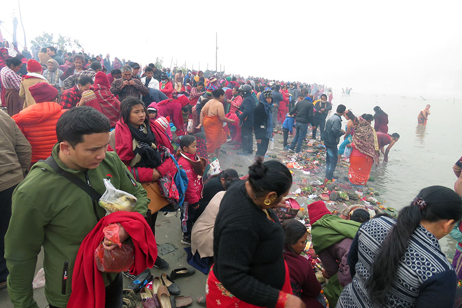 कोरोनाका कारण चितवनको देवघाटमा हुने बोलबम मेला स्थगित