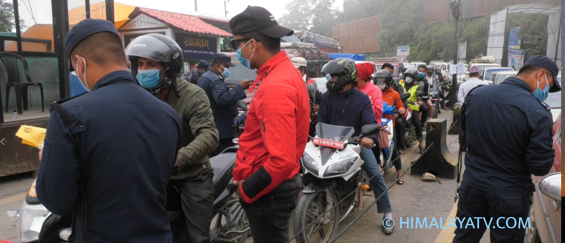 कोरोना संक्रमण बढिरहँदा तीन हप्तामा झण्डै चार लाख नागरिक काठमाडौं भित्रिए