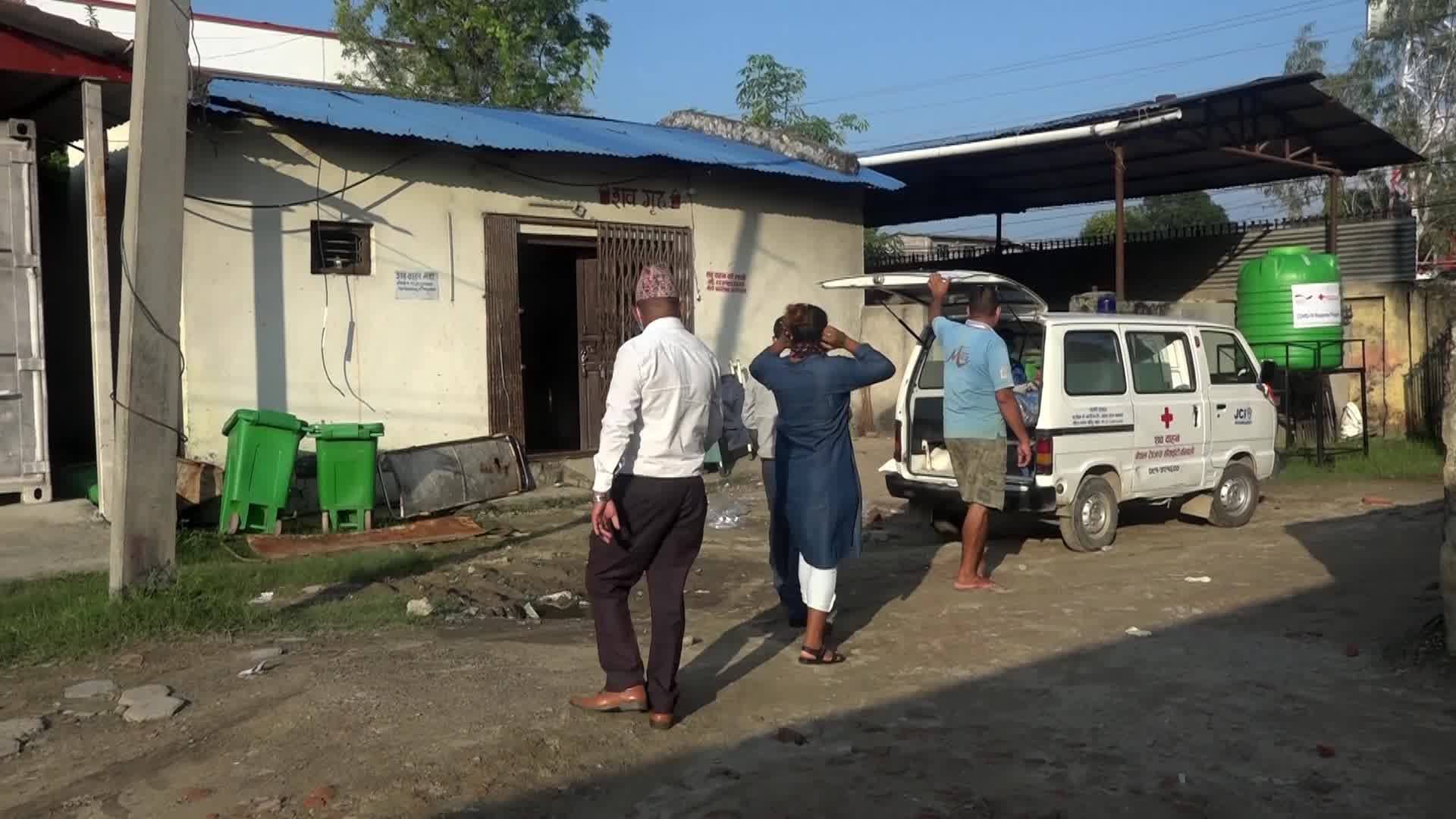 शवगृह व्यवस्थित नहुँदा अस्पताल र स्थानीय दुवैलाई सास्ती (भिडियोसहित)