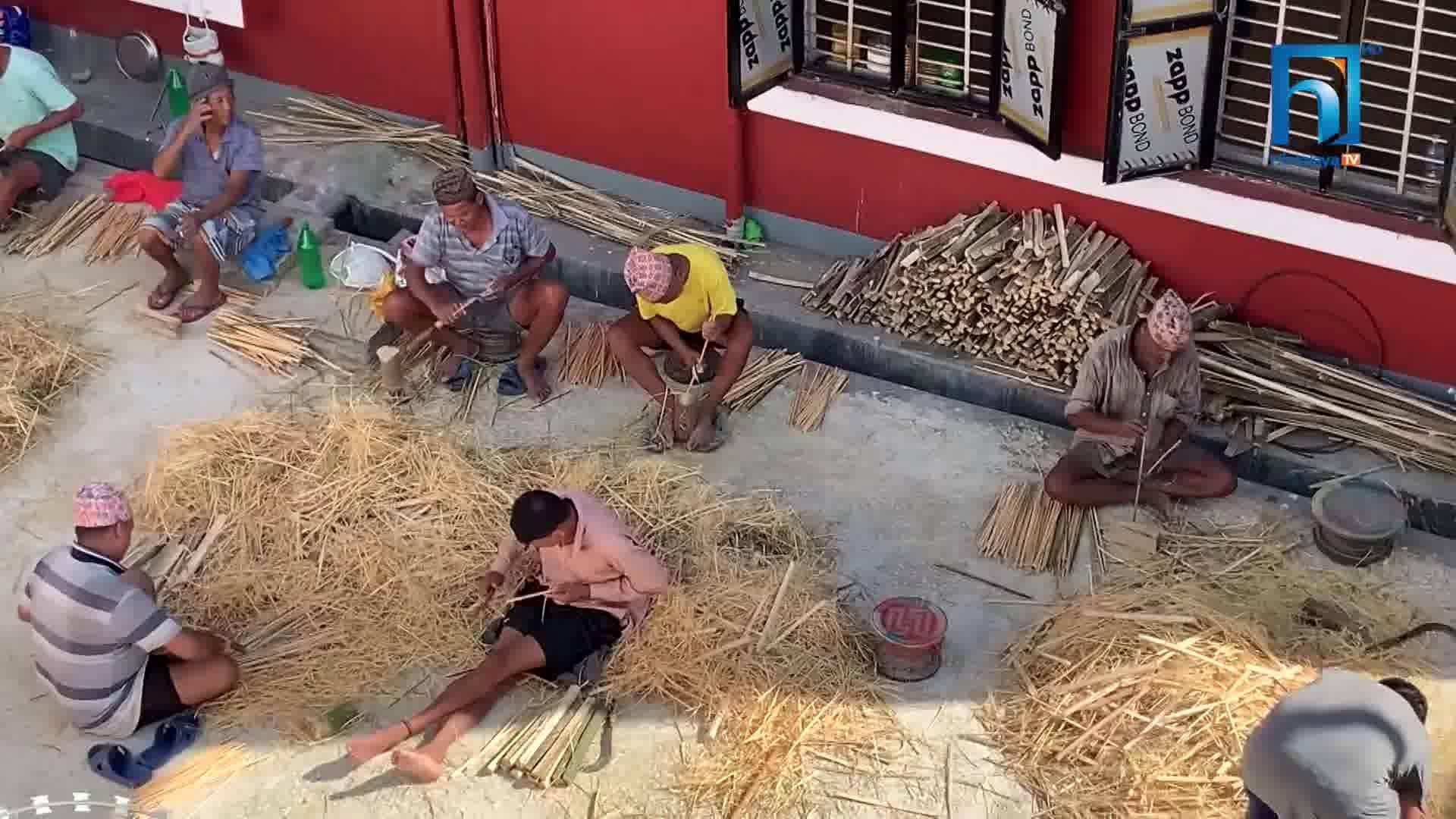 तनहुँ कारागारका कैदीबन्दीले पठाउन थाले दशैंका लागि घर खर्च (भिडियोसहित)