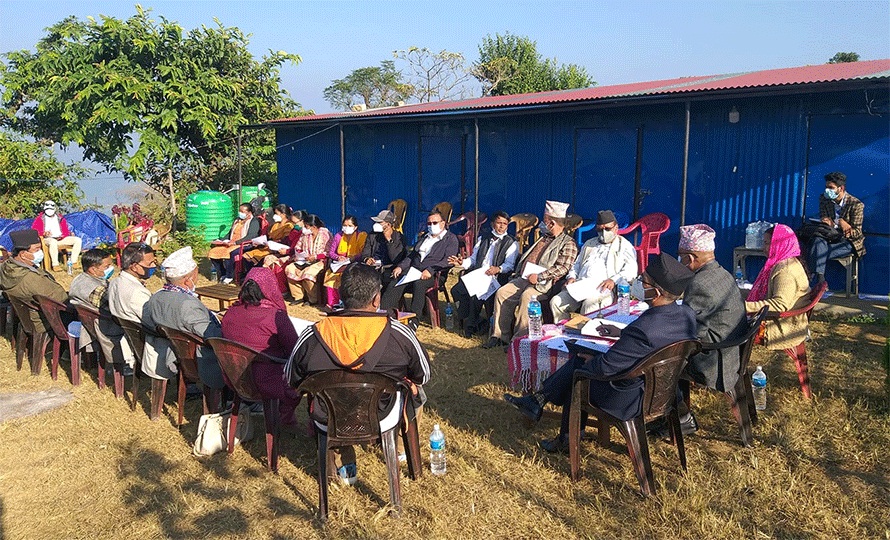 एकाएक पर्यटक बढेको  मानहुँकोटमा जग्गा किनबेच रोक्का