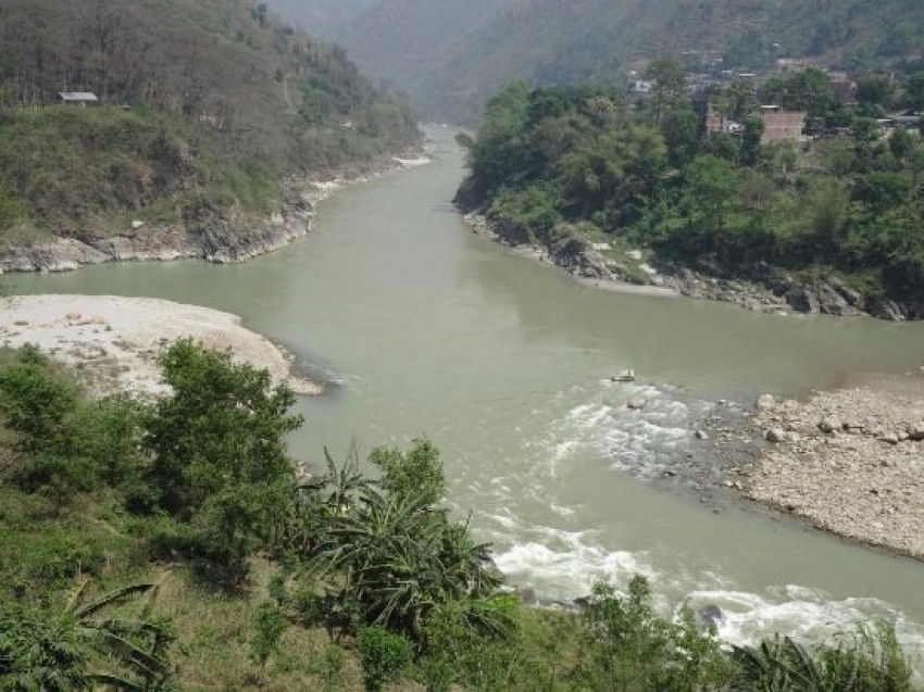 त्रिशूलीमा बेपत्ता तीनमध्ये दुई जनाको शव फेला