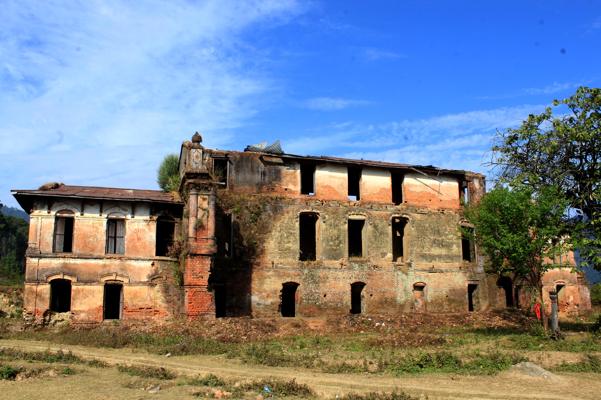 दरबारको संरक्षण नहुँदा अस्तित्व मेटिँदै