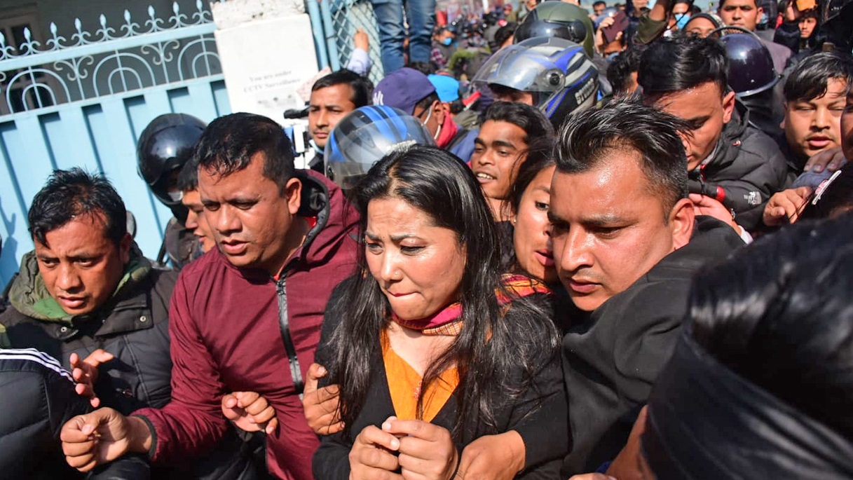 राज्यविरुद्धको कसुर गरेको आरोपमा नेकपा प्रचण्ड–नेपाल समूहकी नेतृ झाँक्री पक्राउ