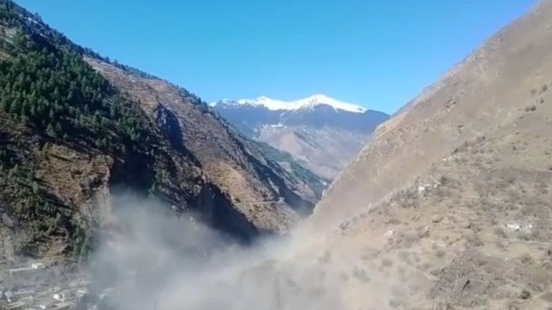 भारतको उत्तराखण्डमा हिमनदी विष्फोटमा मृत्यु हुनेको संख्या ९ पुग्यो