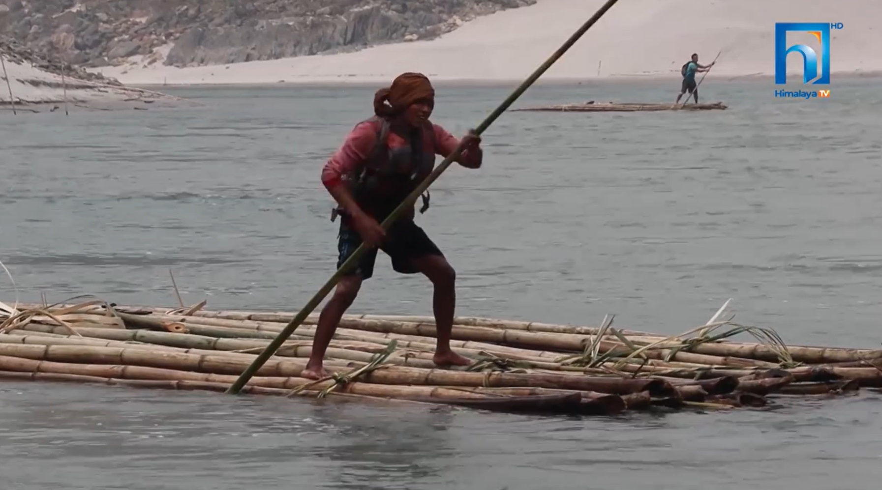 जोखिमपूर्ण व्यापार : हजारौं किलो बाँससहित यसरी नदीको यात्रा (भिडियो रिपोर्टसहित)