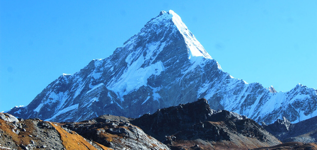 एकैदिन ६७ जना अन्नपूर्ण हिमालको चुचुरोमा