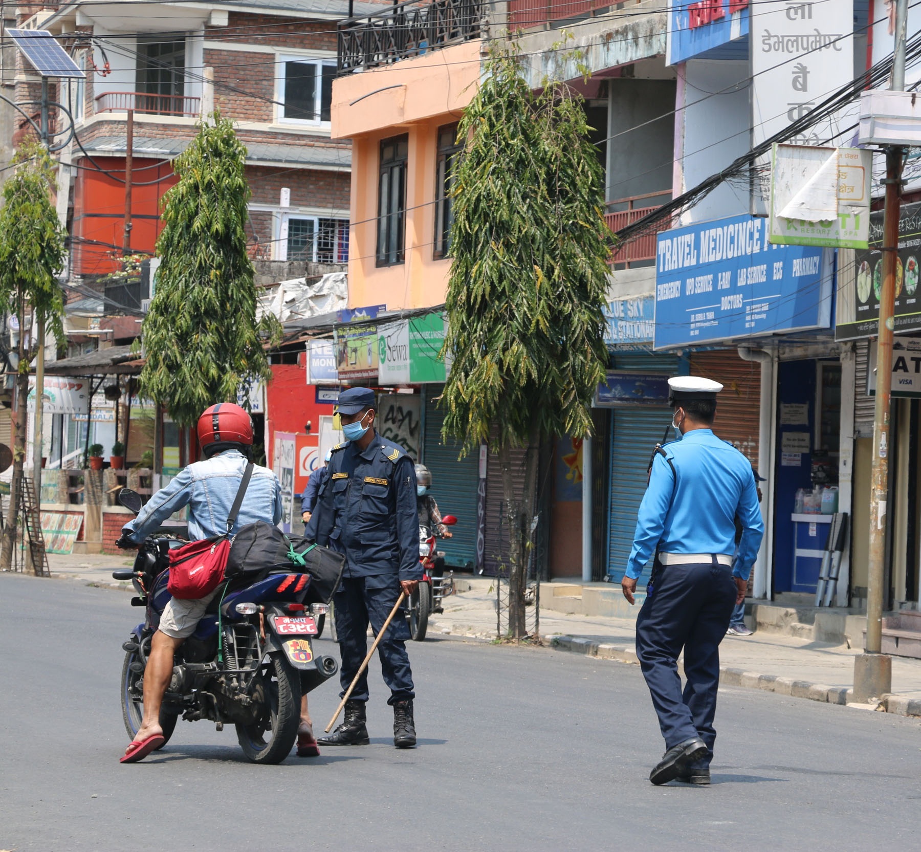 स्वास्थ्य मापदण्ड उल्लङ्घन गर्ने आठ हजारलाई कारवाही