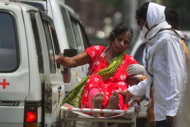 भारतमा ४ लाख २ हजार बढी कोरोना संक्रमित थपिए, ३५ सय बढीको मृत्यु