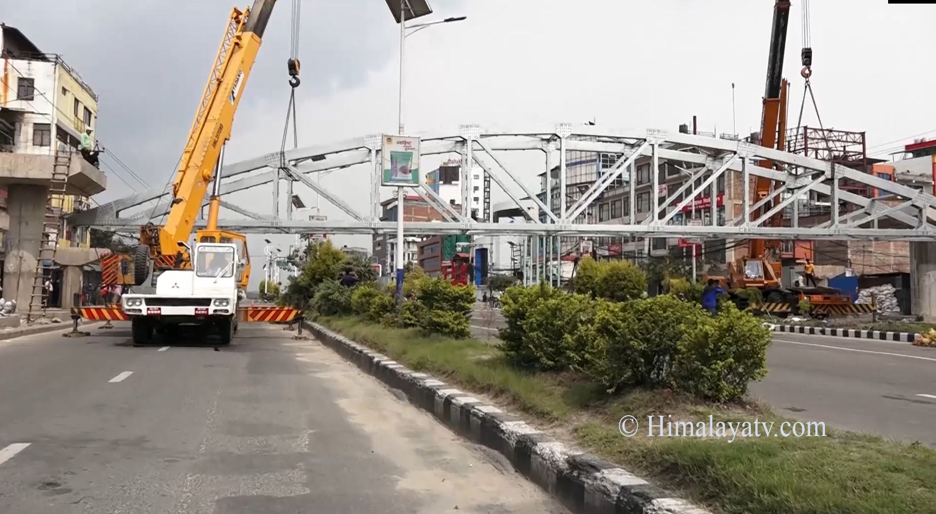 काठमाडौंको नयाँ बानेश्वरमा आकाशे पुल