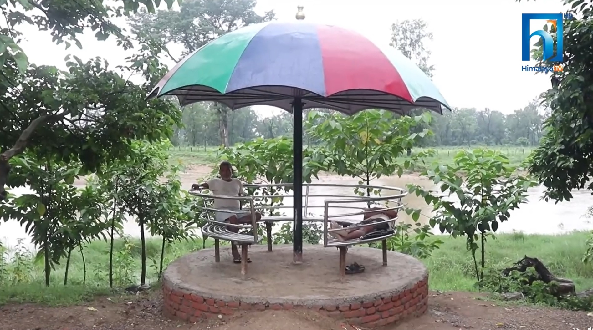 पर्यटक आकर्षित गर्न छाता प्रतिक्षालय (भिडियो रिपोर्टसहित)