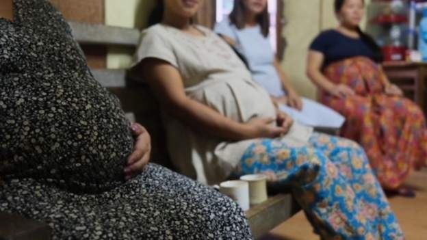 गर्भ जाँच ‘बर्थिङ सेन्टर’मा, सुत्केरी गराउन सहरका अस्पतालतिर