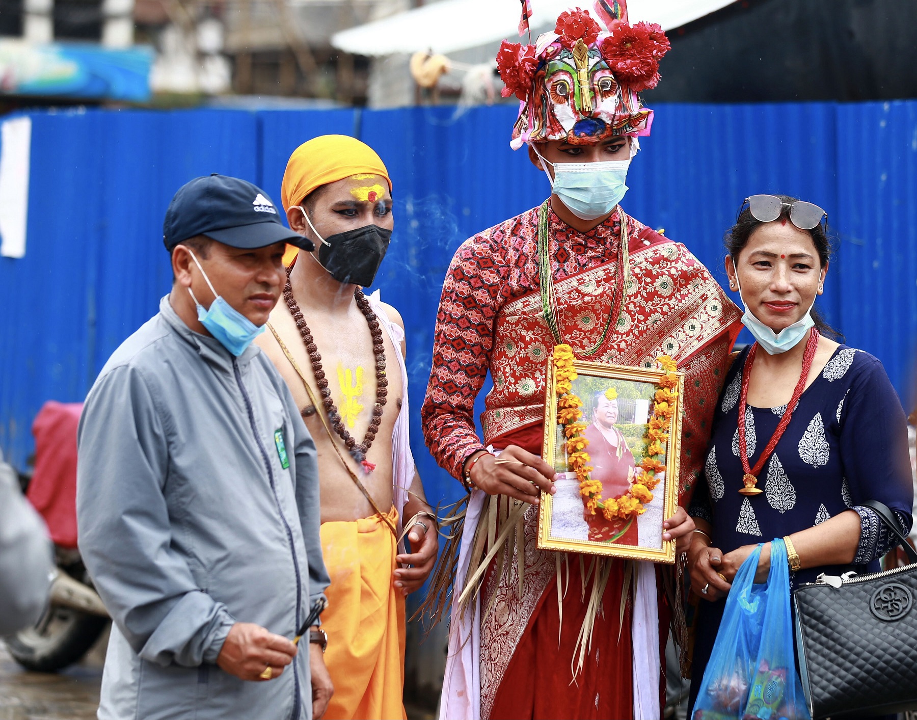 आँसु र हाँसोको सङ्गम सापारु अर्थात् गाईजात्रा