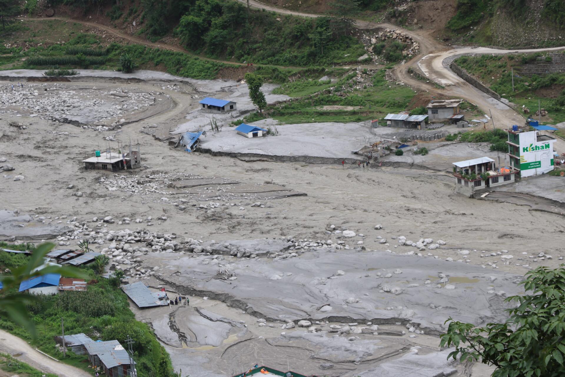 बालुवा सङ्कलनको अनुमति पाएपछि मजदुर खुशी