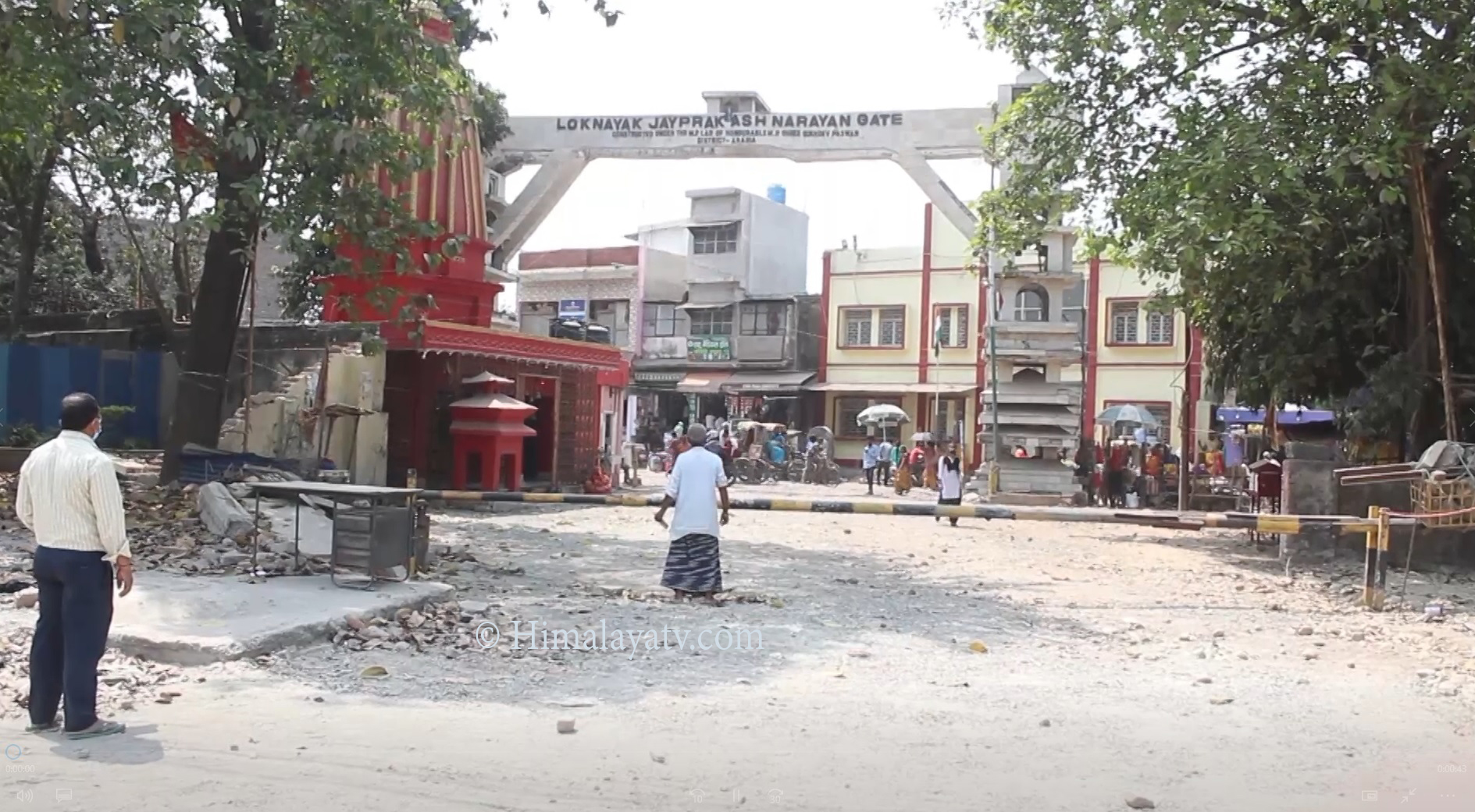 मुख्य अन्तर्राष्ट्रिय रानी नाकामा आवतजावत खुला