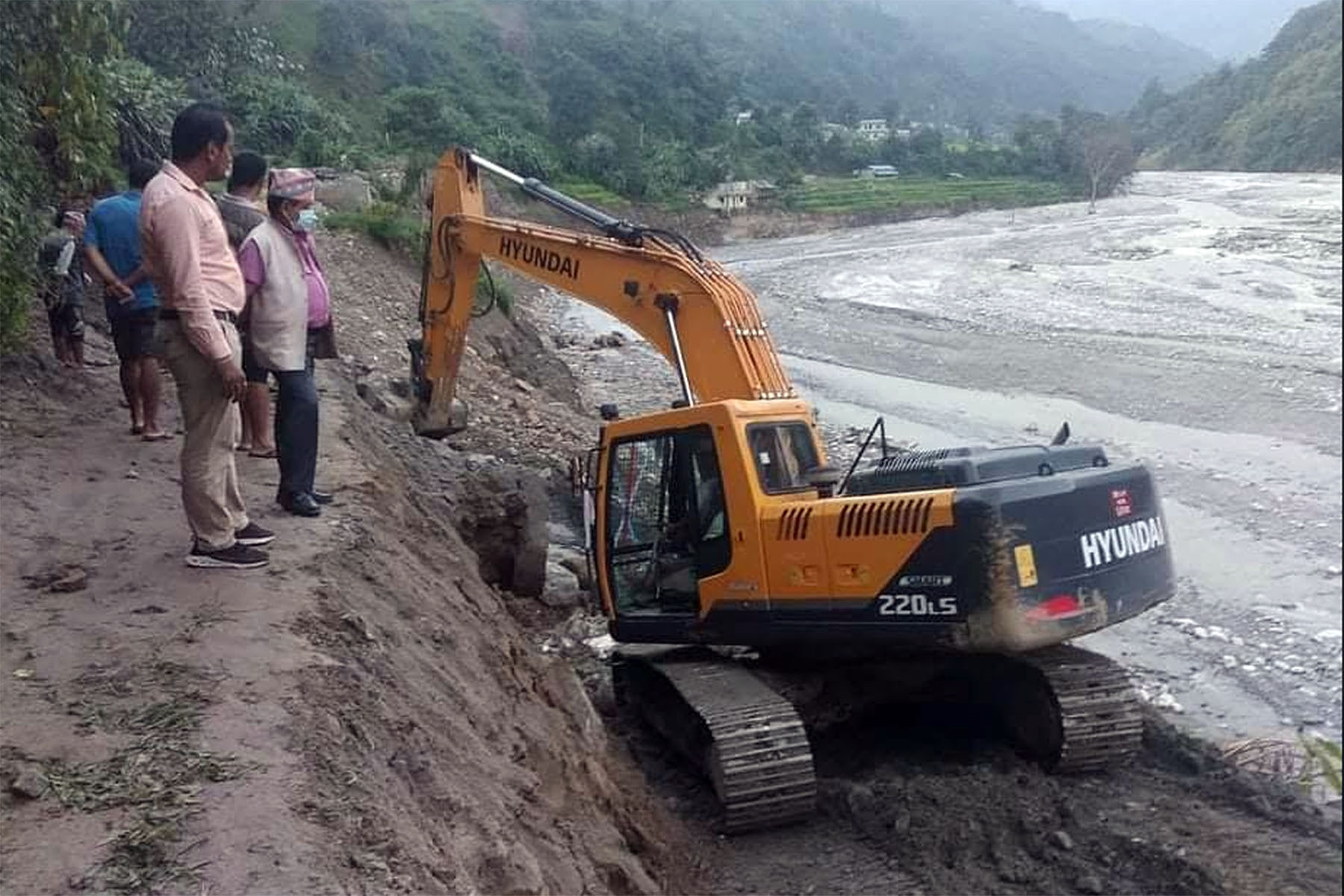 मेलम्ची इन्द्रावती सडक पुनः अवरुद्ध