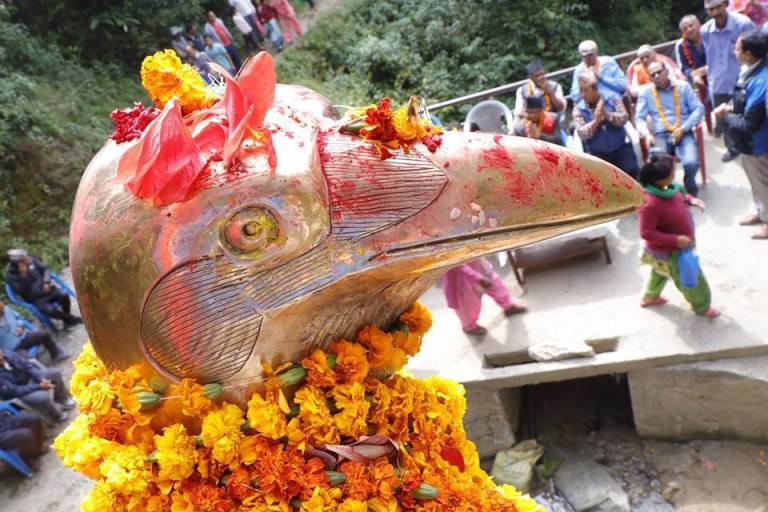 काग स्पर्शजनित दोष मेटाउन हजारौँ भक्तजन पुगे कागेश्वरी धाम