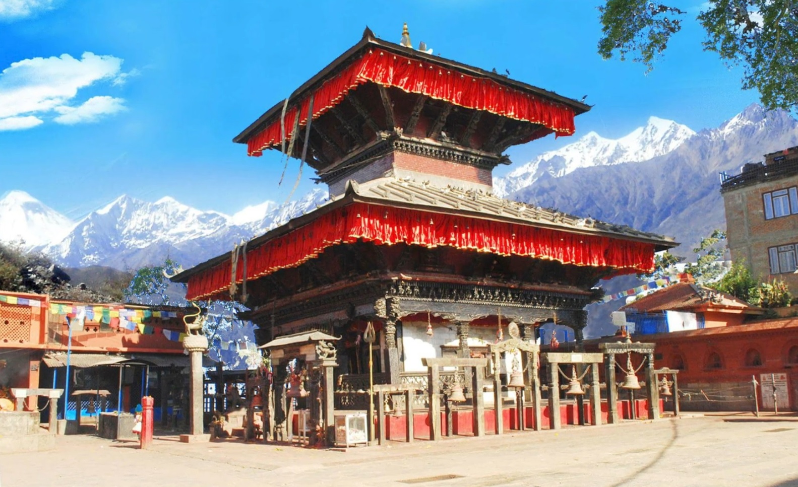 बल्ल मनकामना मन्दिर परिसरको सत्तल पुनःनिर्माण