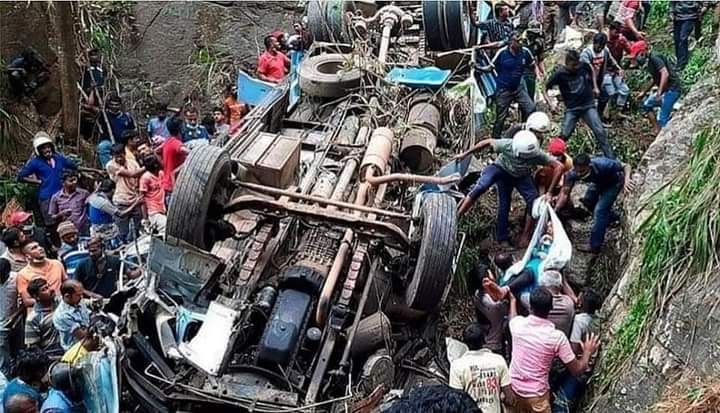 मुगु बस दुर्घटनामा चालकसहित ३२ जनाको मृत्यु (भिडियो रिपोर्टसहित)