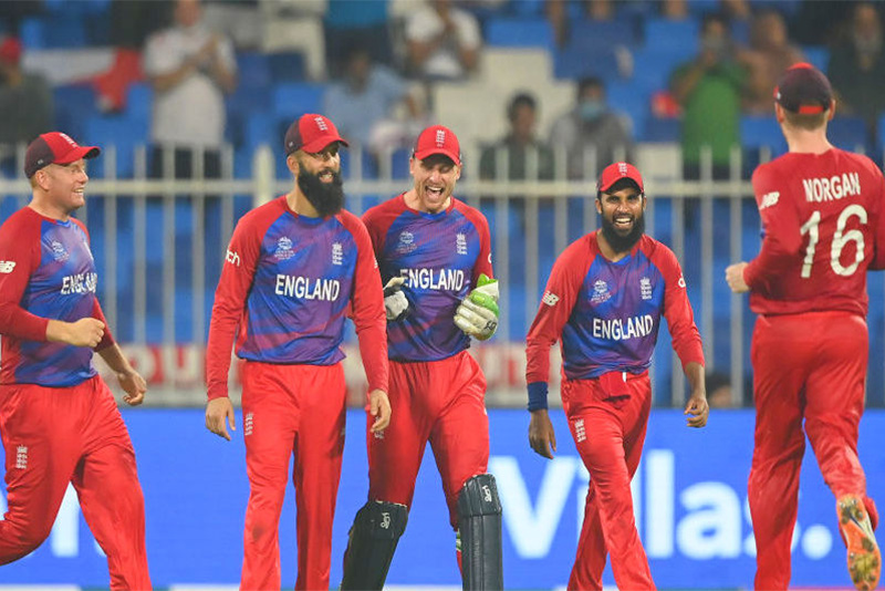 इंग्ल्याण्ड टी–ट्वेन्टी विश्वकप क्रिकेटको सेमिफाइनल प्रवेश