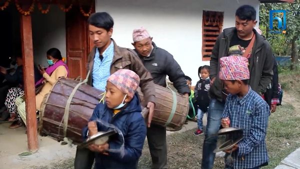 जन्मको खुसियाली र मृत्युको शोक एकैपटक मनाइने पर्व वाडाङ्‍मेट (भिडियो रिपोर्टसहित)