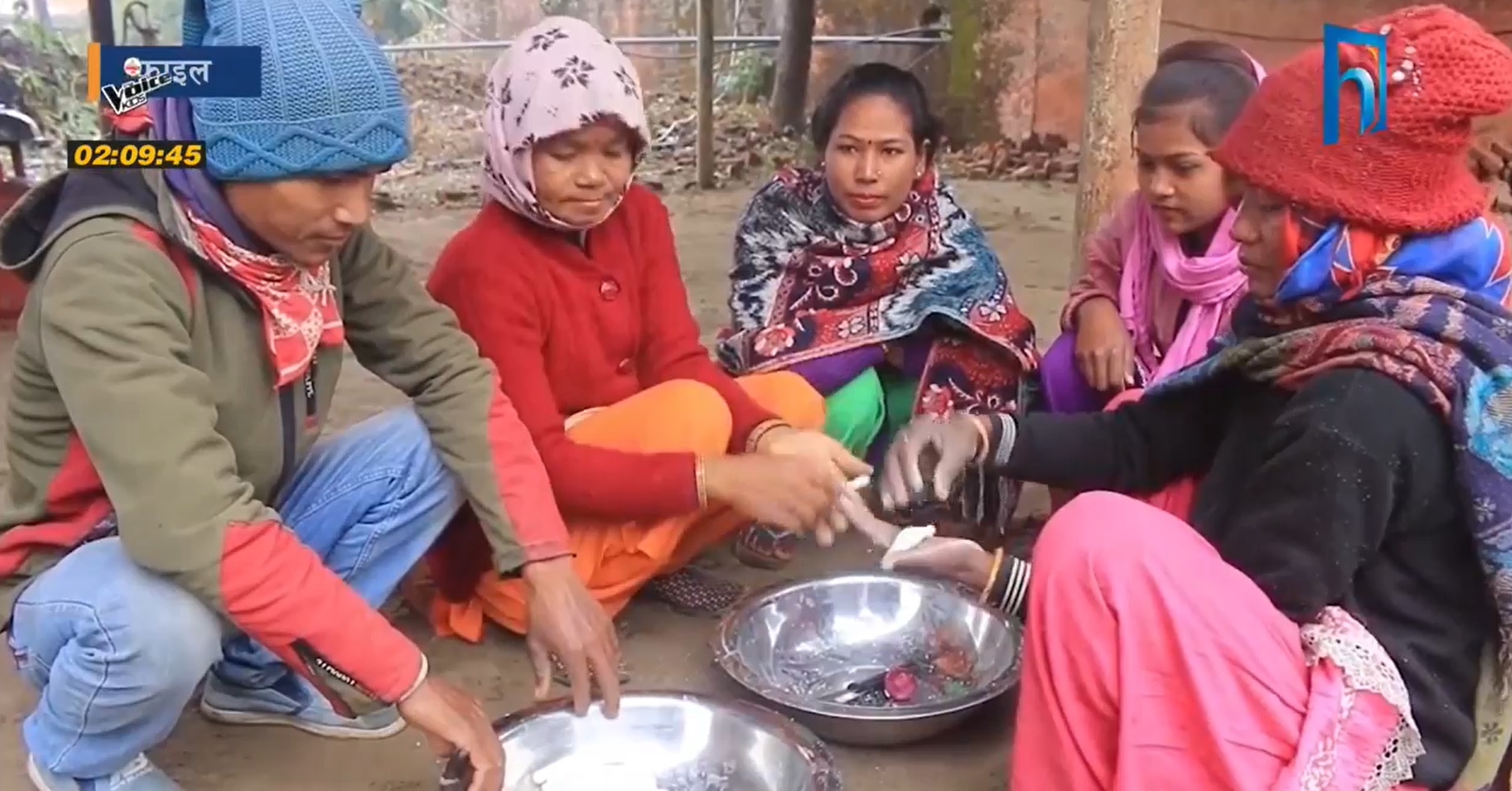 वर्षभरका लागि समुदायको नेतृत्व चयन गर्दै मनाए थारू समुदायले माघी