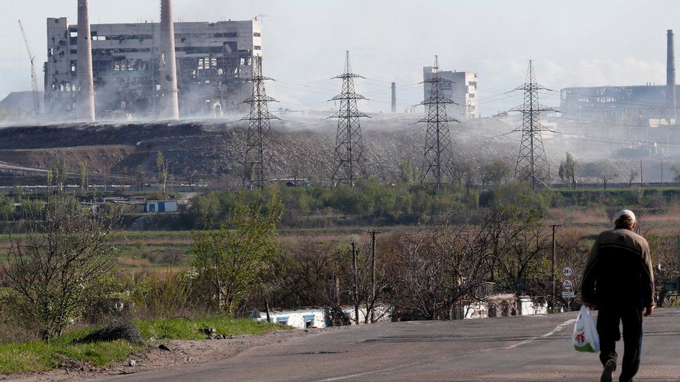 रुसद्वारा युक्रेनको मारिओपोलस्थित स्टिल कारखानामा भिषण आक्रमण