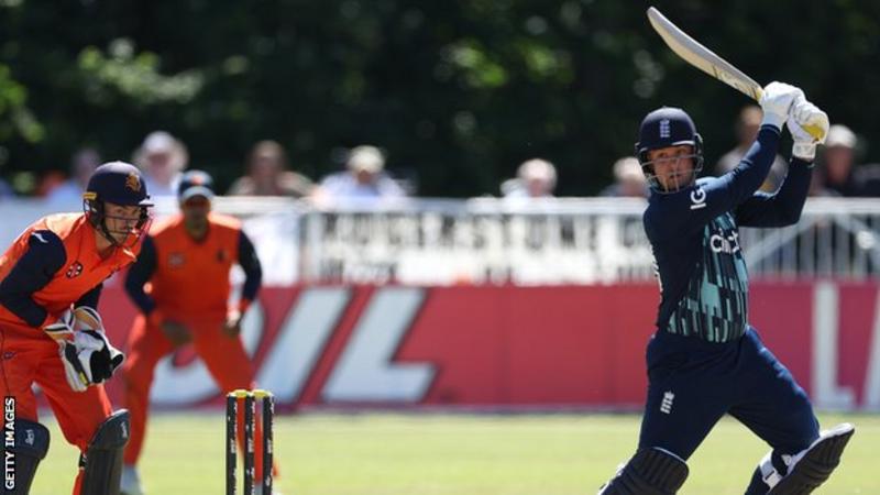 नेदरल्याण्ड्सविरुद्धको तीन खेलको एक दिवसीय शृंखला इंग्ल्याण्डद्वारा क्लिन स्विप