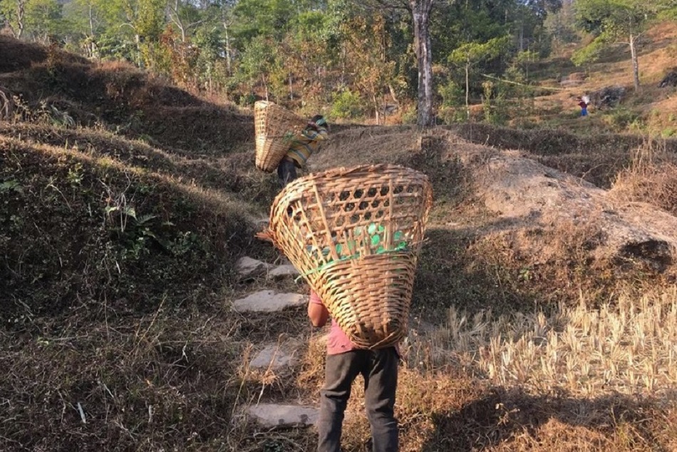 सम्बन्ध विच्छेदले यसरी बढाउँदै ‘बालश्रम’