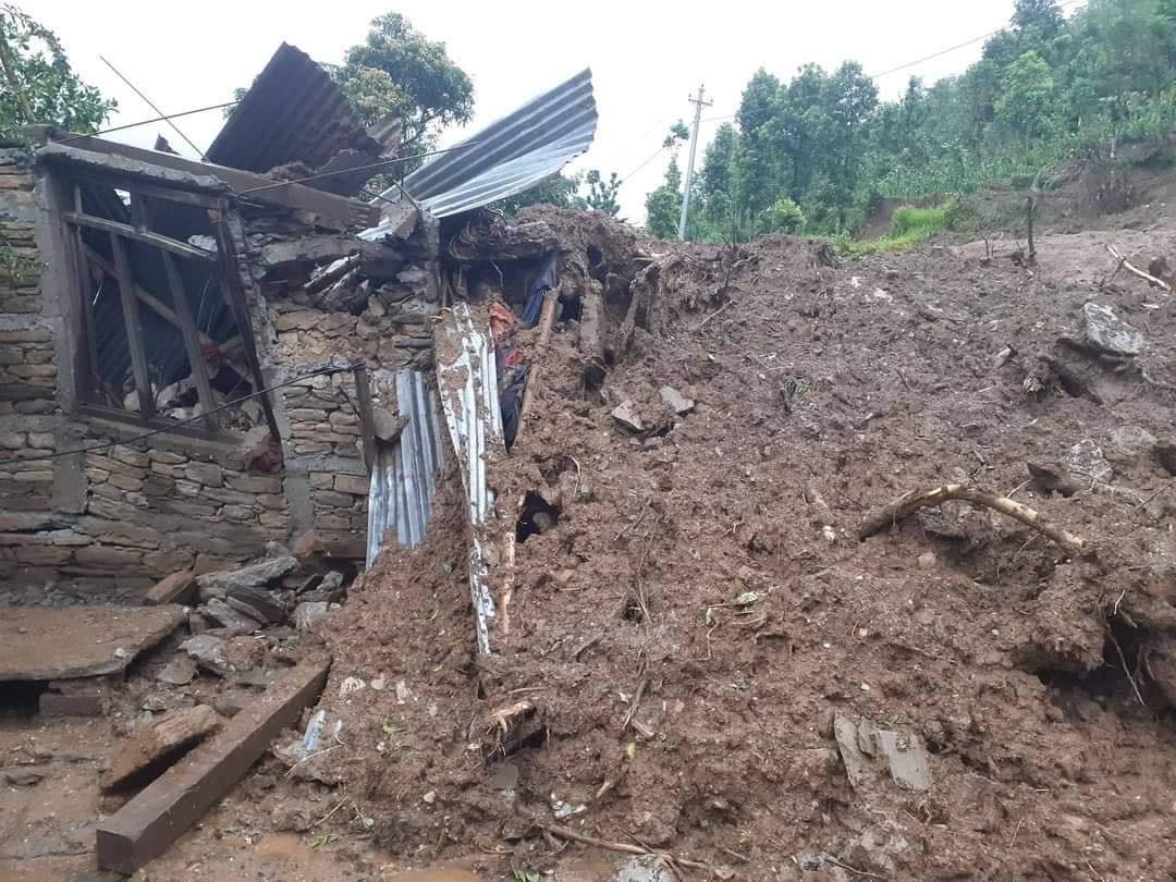 विपदबाट यस वर्ष ७३ जनाको मृत्यु