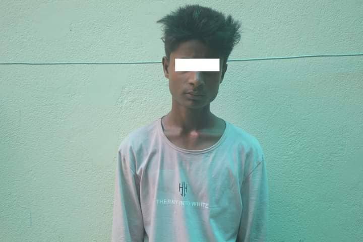 मोबाइल चोरको घरमा छापा मार्दा फेला पर्यो ८० राउण्ड गोली