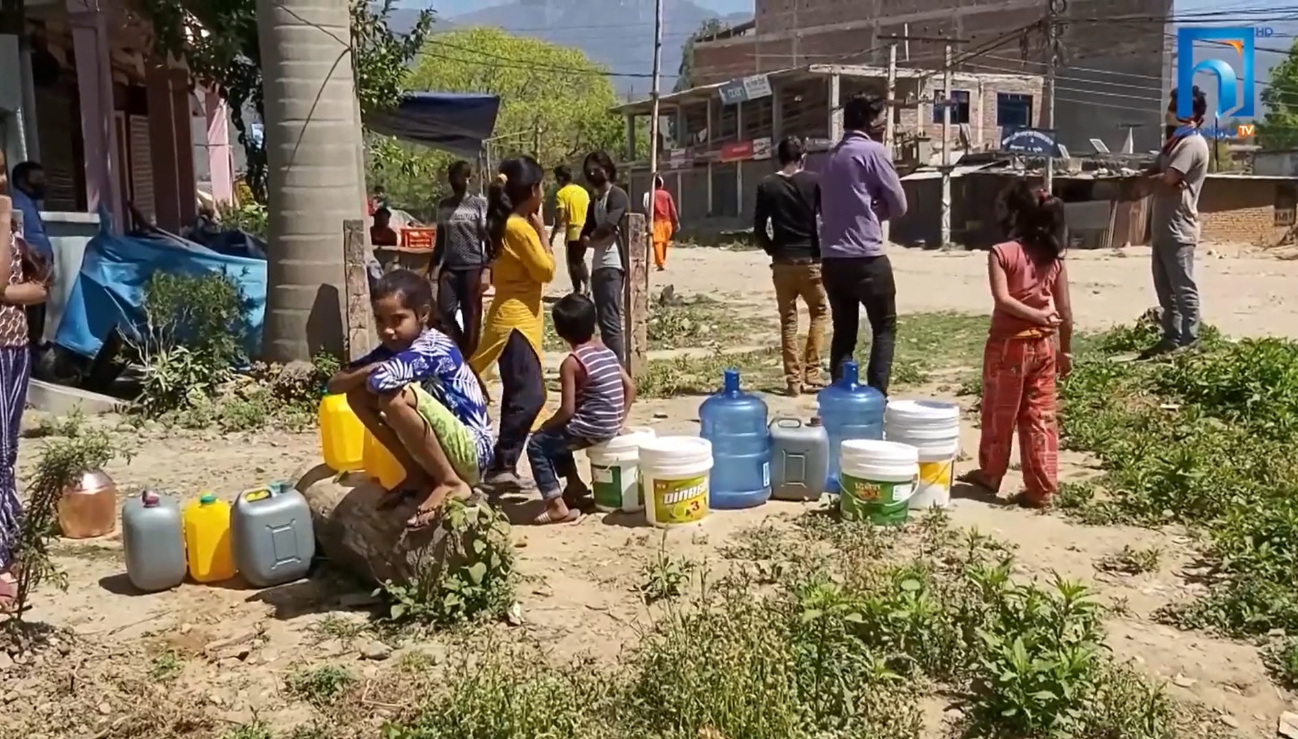 बाघखोरका ७० घरपरिवारमा १२ वर्षदेखि पिउने पानी अभाव झेल्दै (भिडियो रिपोर्टसहित)