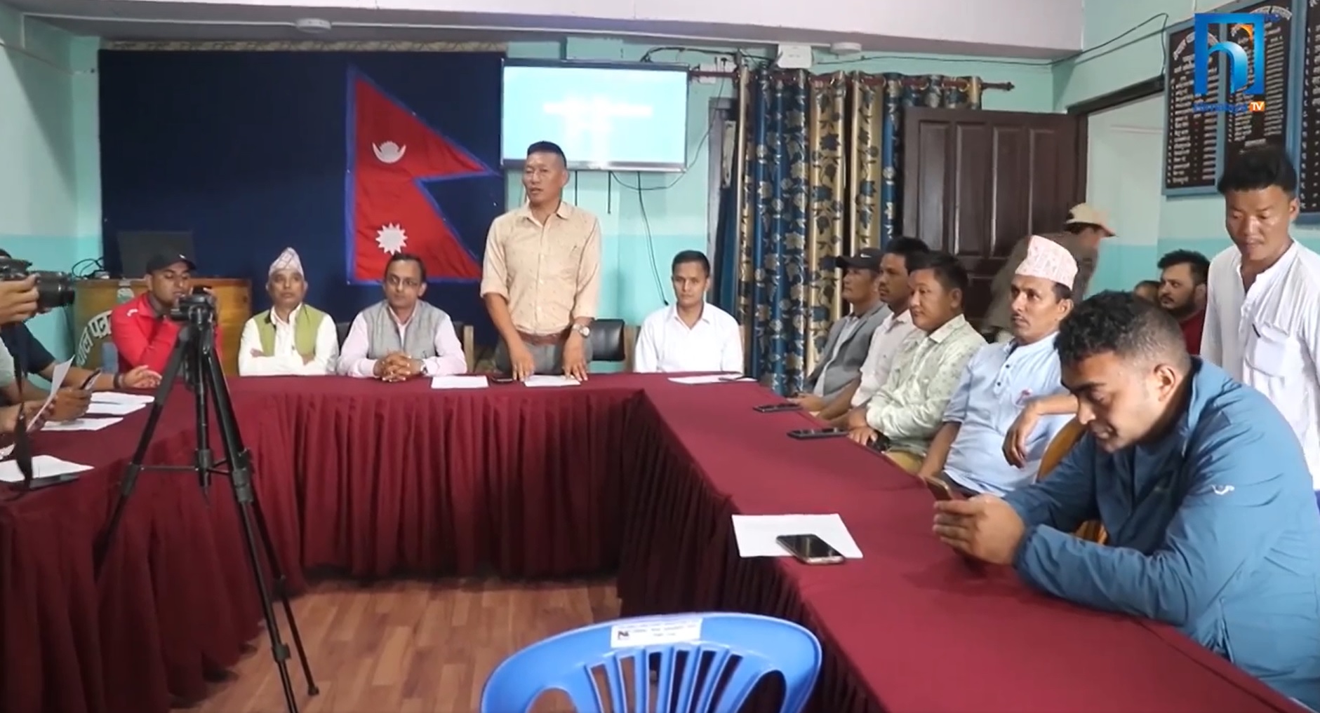 माओवादी केन्द्र धनकुटाका नेताहरुले दिए सामूहिक राजीनामा (भिडियो रिपोर्टसहित)
