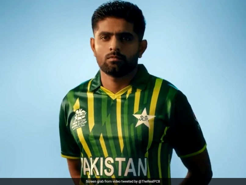 टी–ट्वेन्टी विश्वकप क्रिकेटका लागि पाकिस्तानले सार्वजनिक ग-यो जर्सी