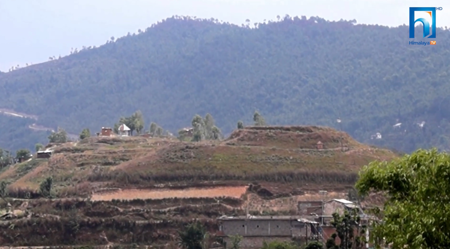 द्वन्द्वकालमा सेनाले कब्जा गरेको जग्गा फिर्ता गर्न स्थानीयको माग (भिडियो रिपोर्टसहित)