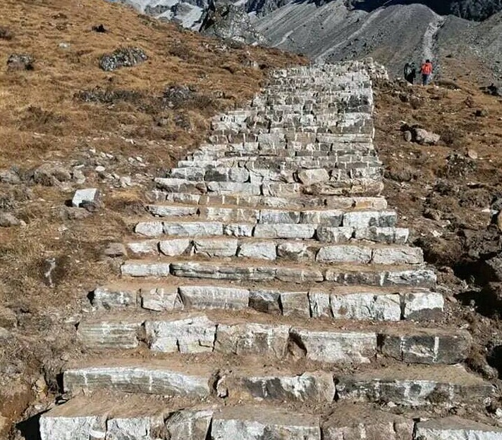 पर्यटन प्रवर्द्धनका लागि हेलम्बुमा पदमार्ग निर्माण