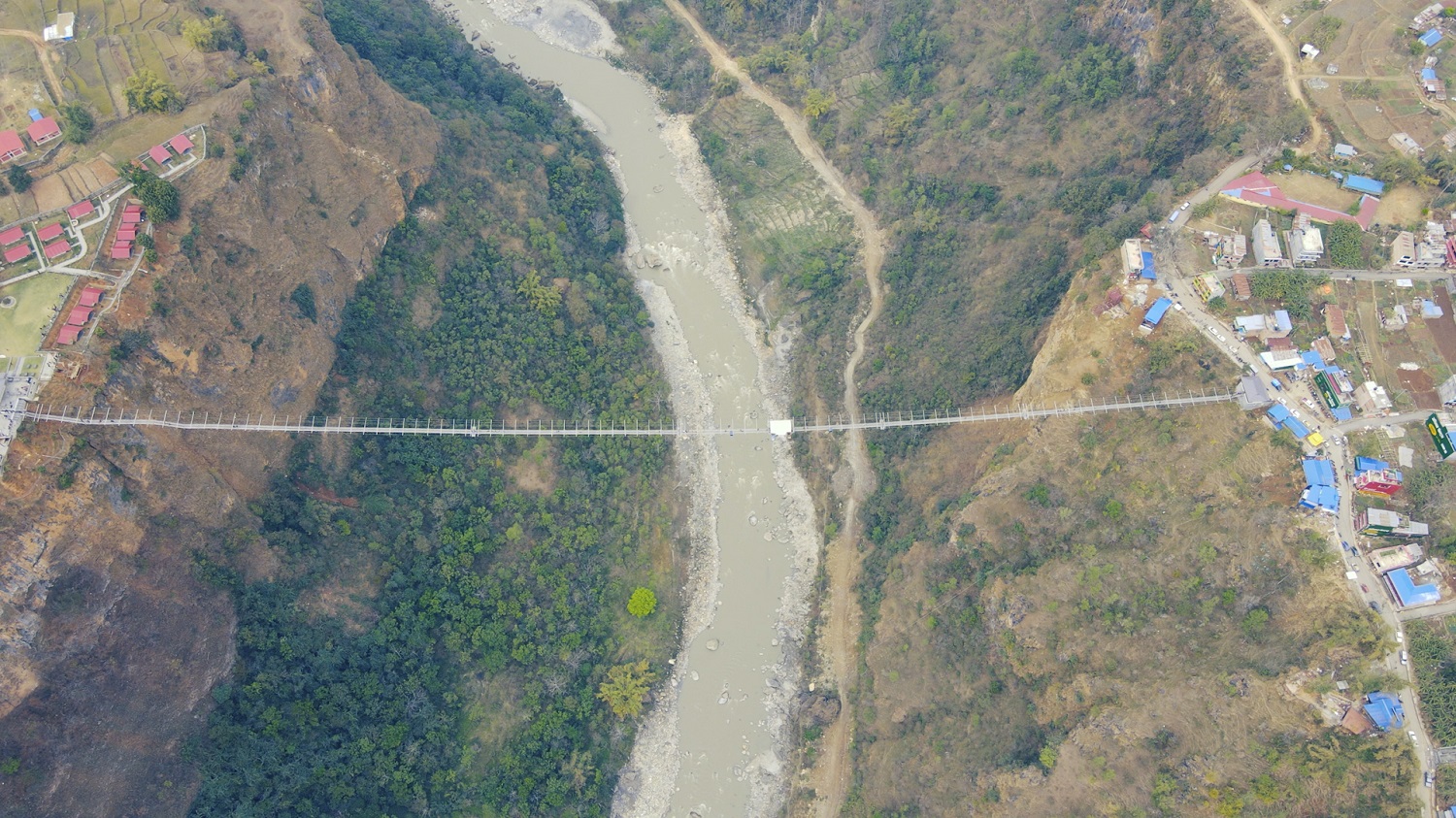 शनिबार पर्वत पुगे दुई हजारबढी पर्यटक