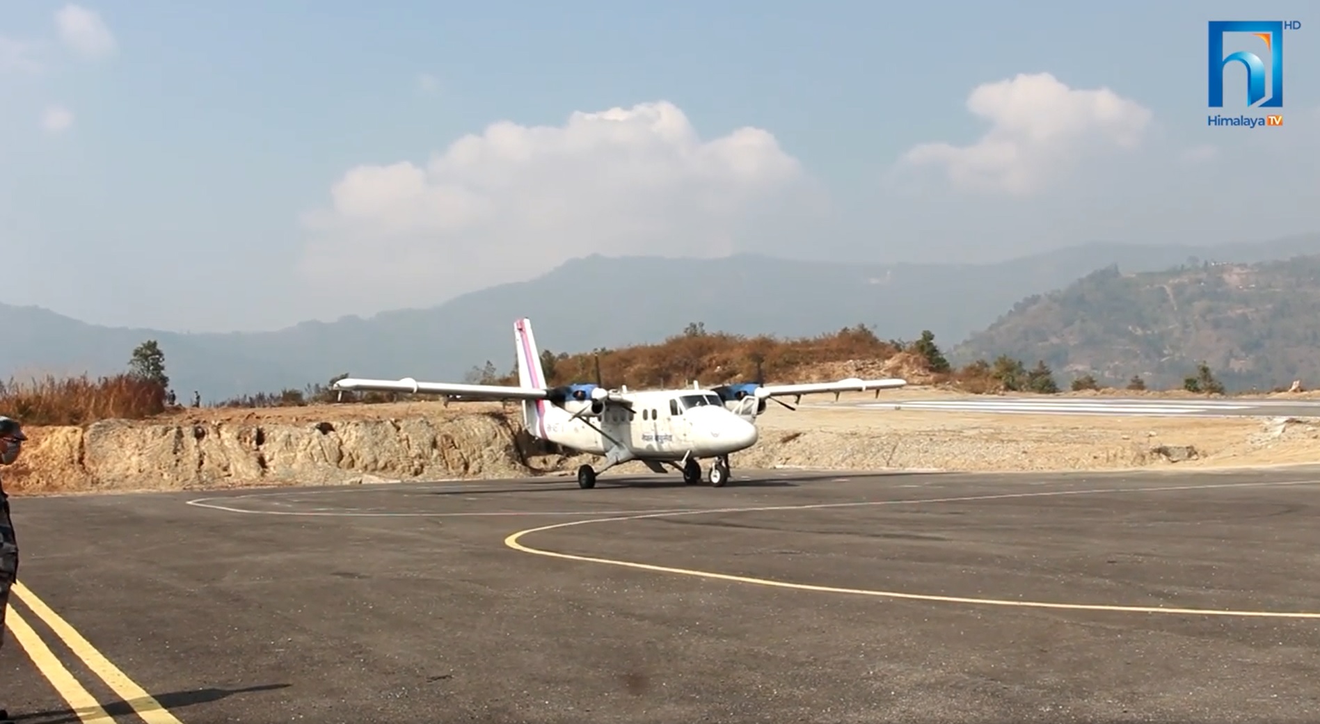 नेपाल एयरलाइन्सद्वारा इलाम–काठमाडौँ उडान भर्दै