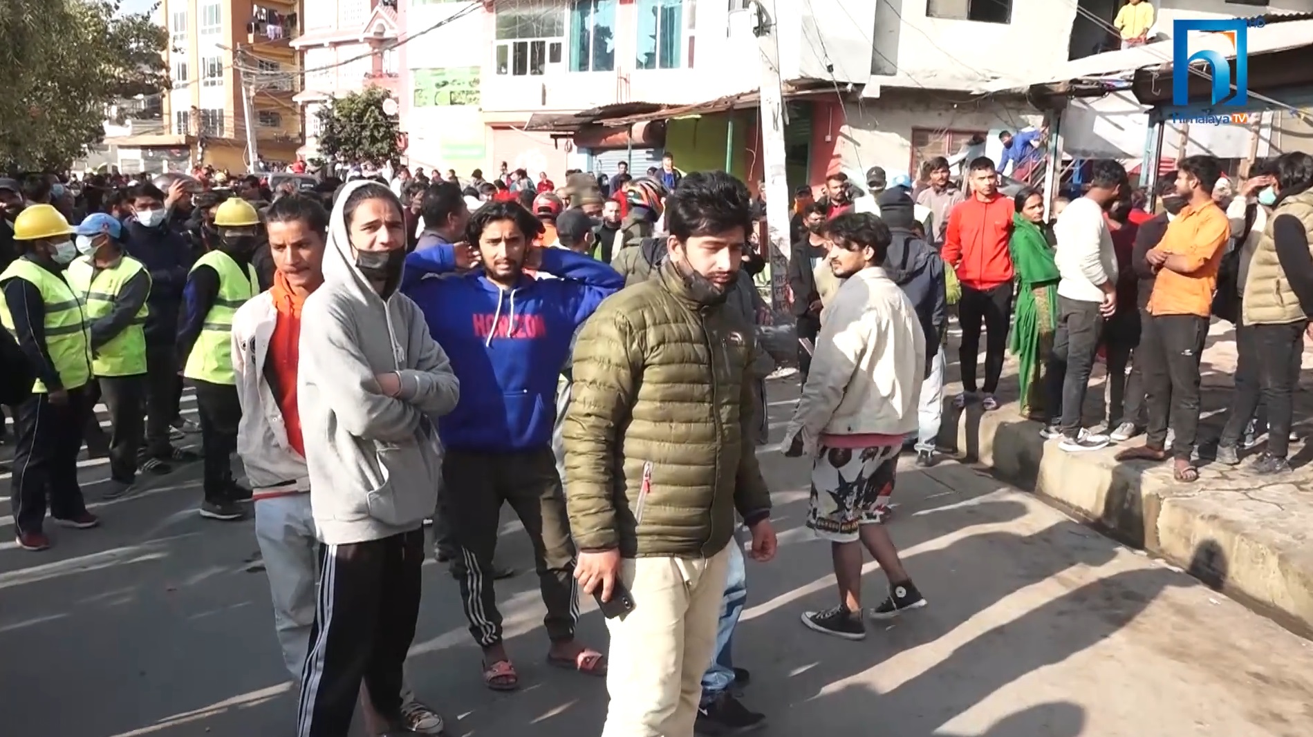 काठमाडौं महानगरमार्फत् झिकाएका सुरक्षागार्डको बिचल्ली (भिडियो रिपोर्टसहित)
