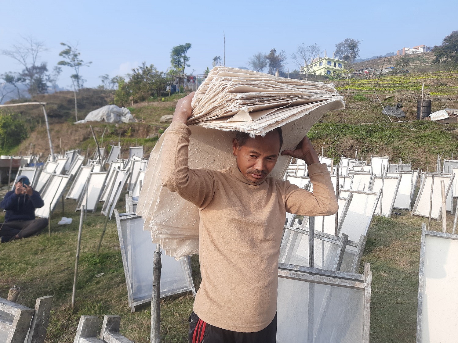 नेपाली कागज : बजारमा माग धेरै, उत्पादन कम