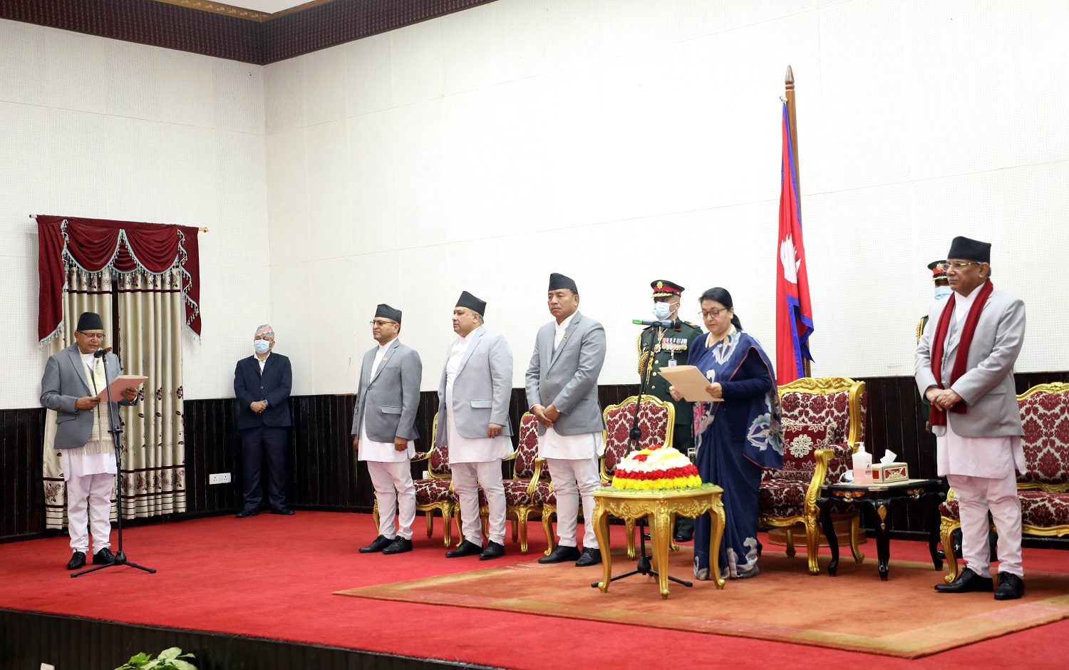 सभामुखद्वारा राष्ट्रपतिसमक्ष शपथ