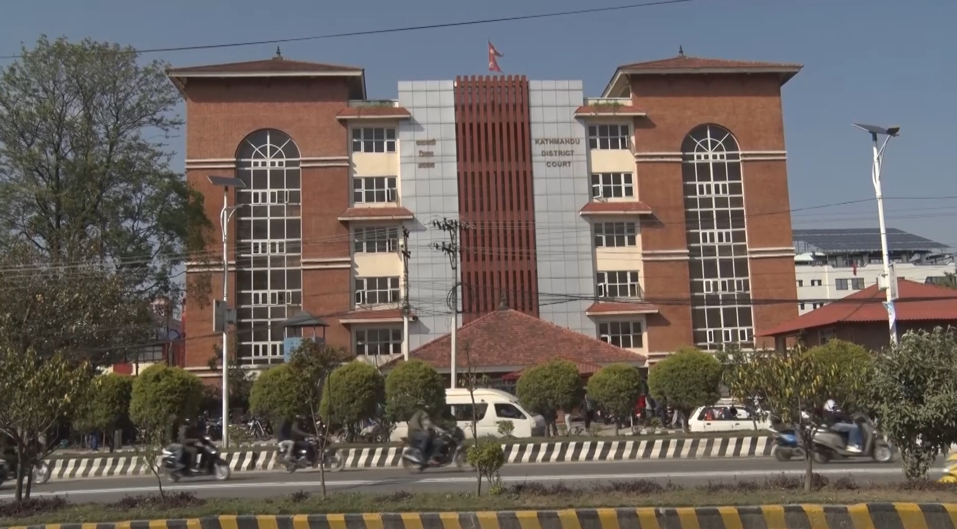 ललिता निवास जग्गा अनियमिता प्रकरणमा पक्राउ १८ जनालाई थप ३ दिन थुनामा राख्न अनुमति