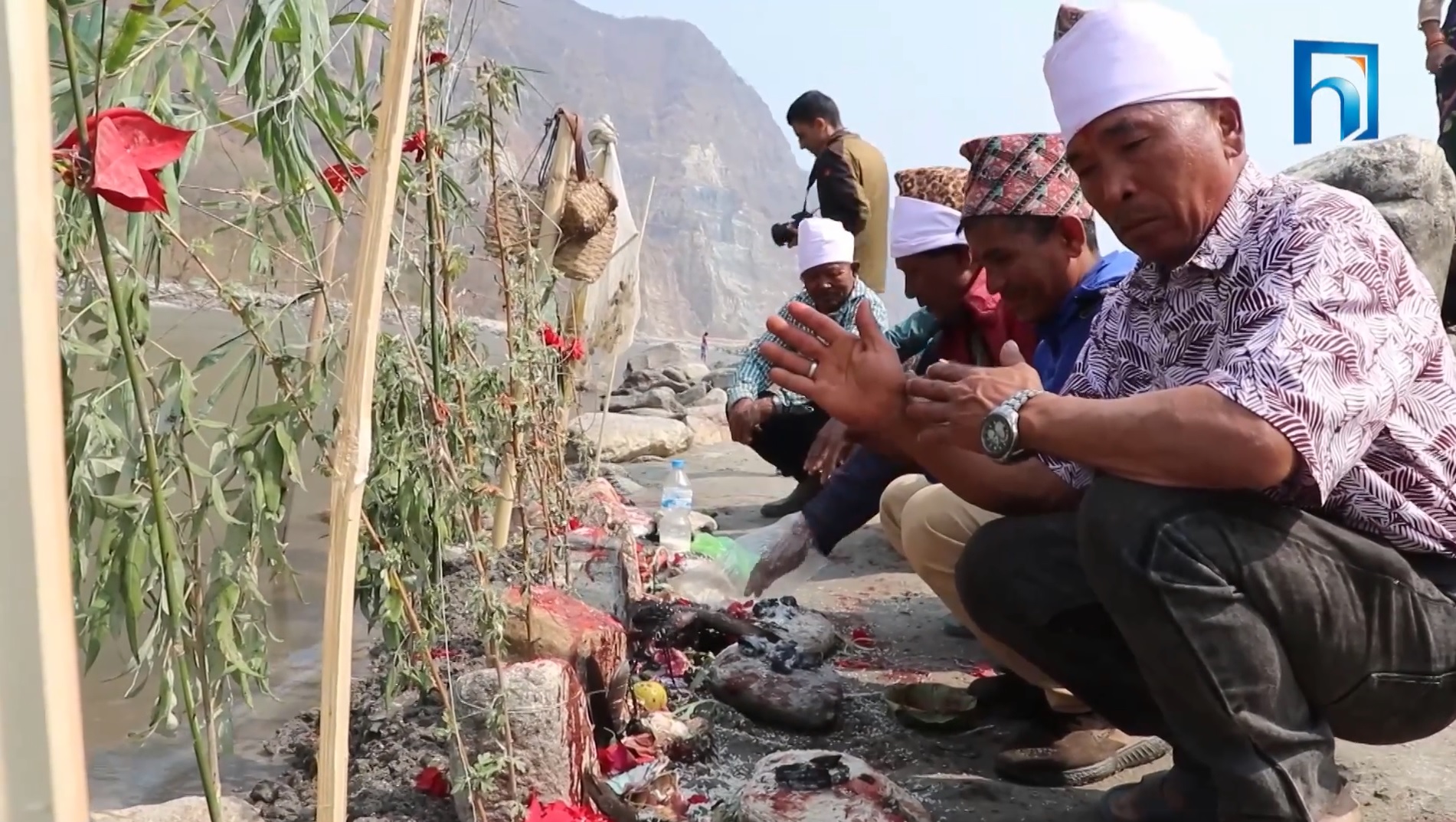 २२ वर्षपछि माझी समुदायले मनाए लदी अर्थात् ‘कोसी पर्व’ (भिडियो रिपोर्टसहित)