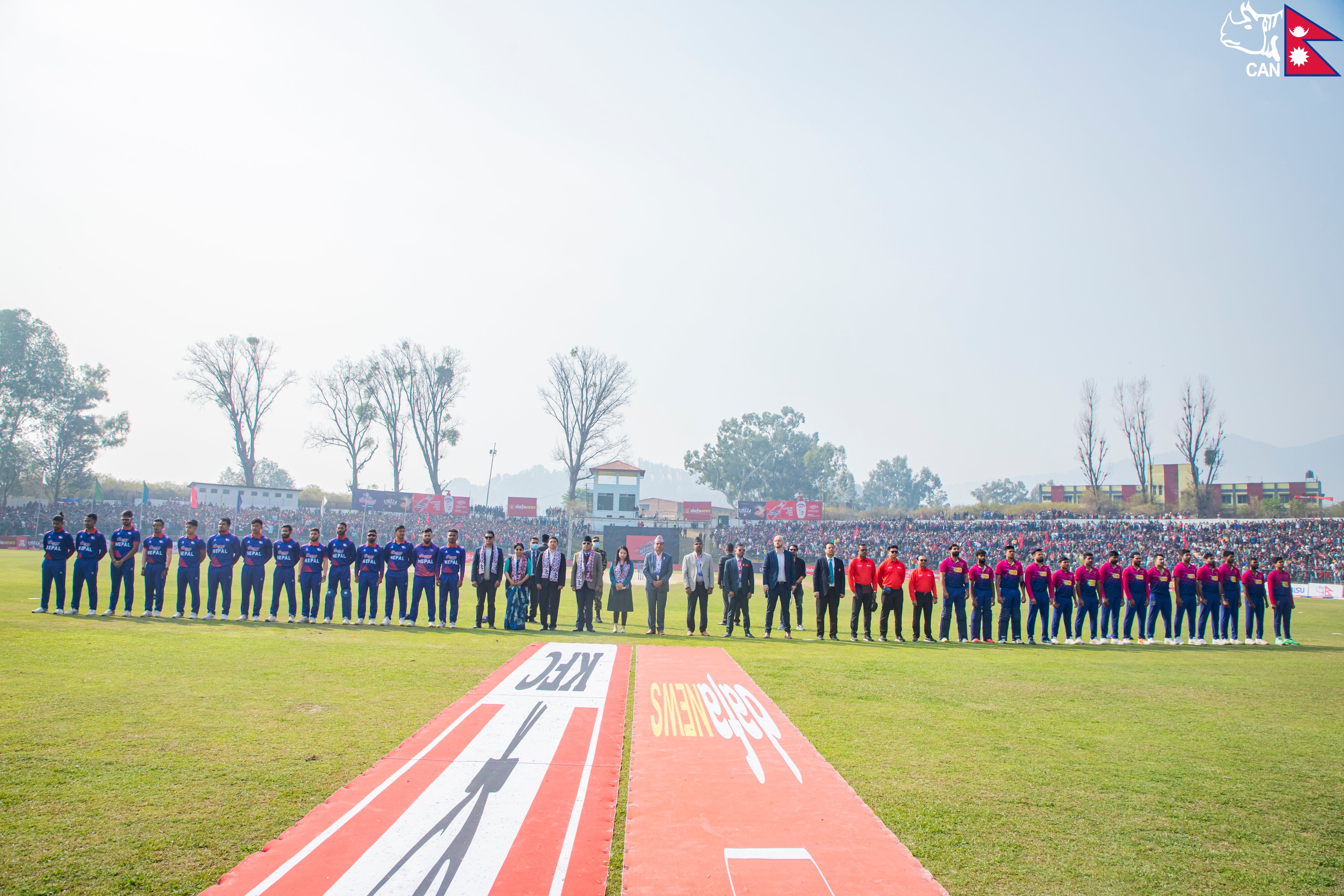आइसीसी लिग–२ : युएईले नेपालविरुद्ध ब्याटिङ गर्दै