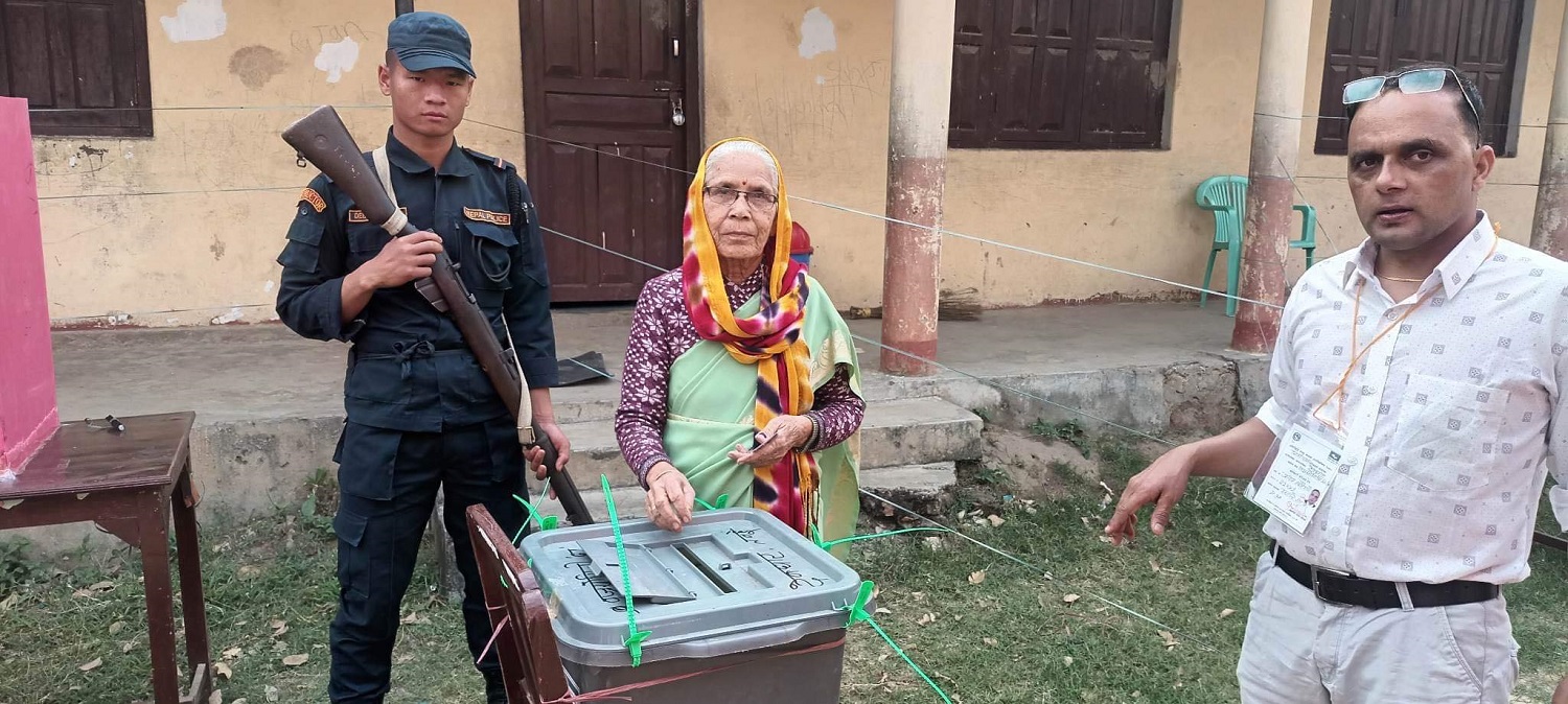 उपनिर्वाचनअन्तर्गत चितवन, बारा र तनहुँमा मतदान जारी