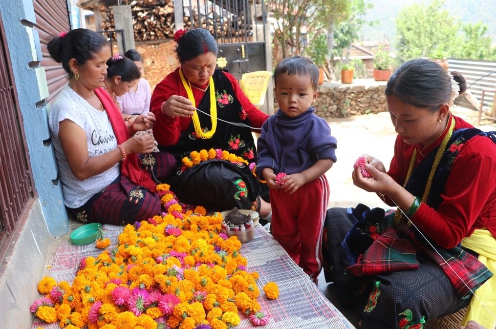 आत्मनिर्भरको बाटोमा ग्रामीण महिला