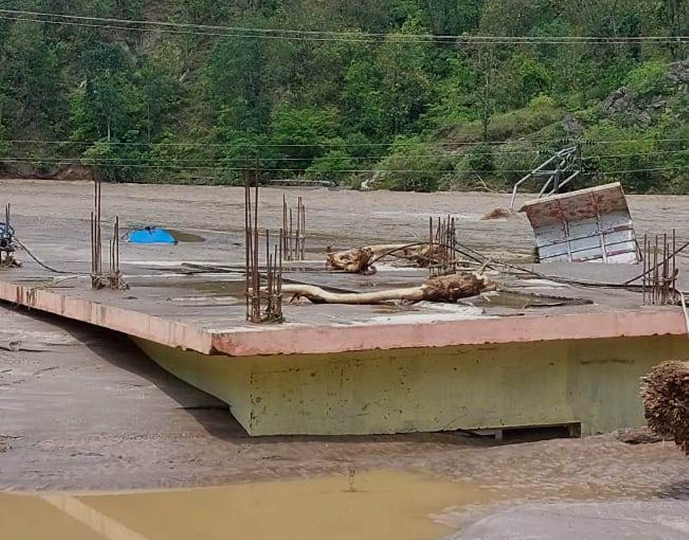 बाढीले सवाखोला लोहाकोट विजुवापानी आयोजना बगायो