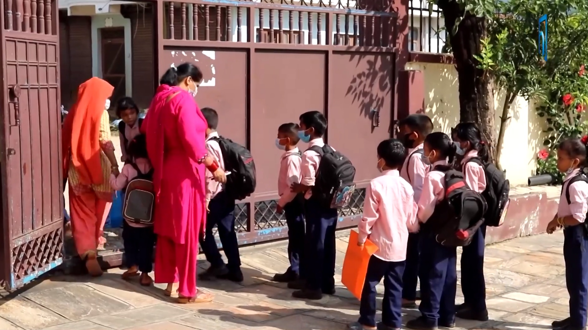 शिक्षालाई व्यापार बनाउँदै निजी विद्यालय, कानूनको अवज्ञा (भिडियो रिपोर्टसहित)