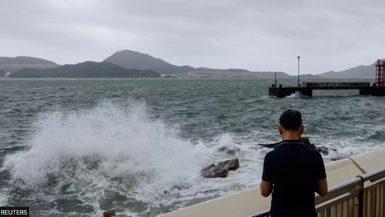 चीनमा समुद्री आँधीका कारण जनजीवन प्रभावित