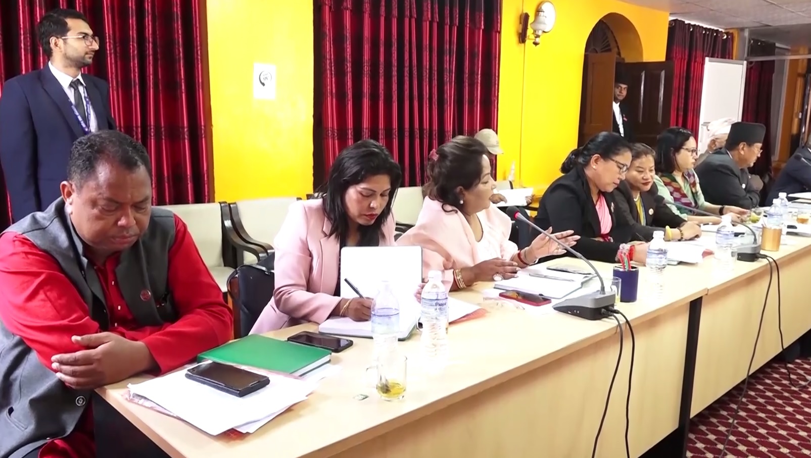 संसदीय सुनुवाइ समितिको सभापति राप्रपालाई दिने सत्ता गठबन्धनको निर्णय